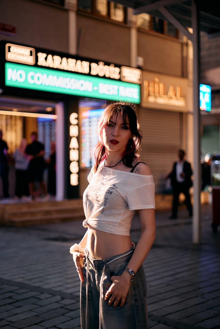 Graph comparing best IRA interest rates for retirement savings.